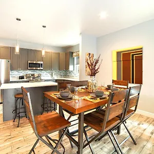 Centrally Located Family In , Tampa United States